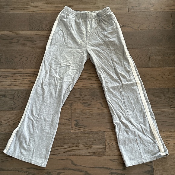 Brandy Melville sweatpants - Picture 2 of 2